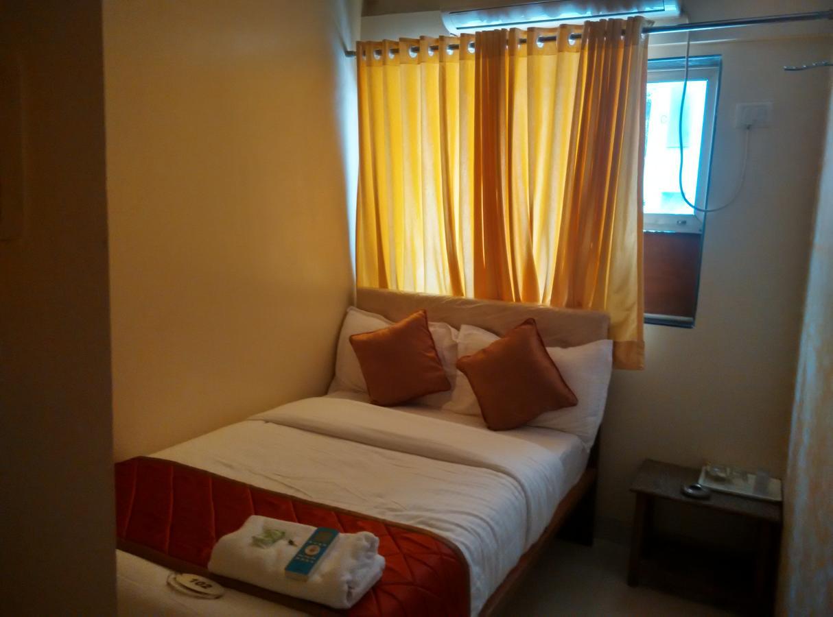 מומביי Hotel Silver Castle מראה חיצוני תמונה