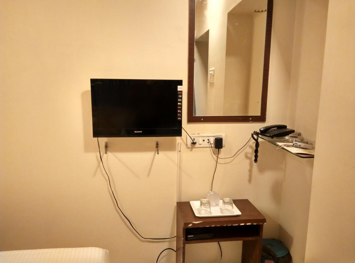 מומביי Hotel Silver Castle מראה חיצוני תמונה