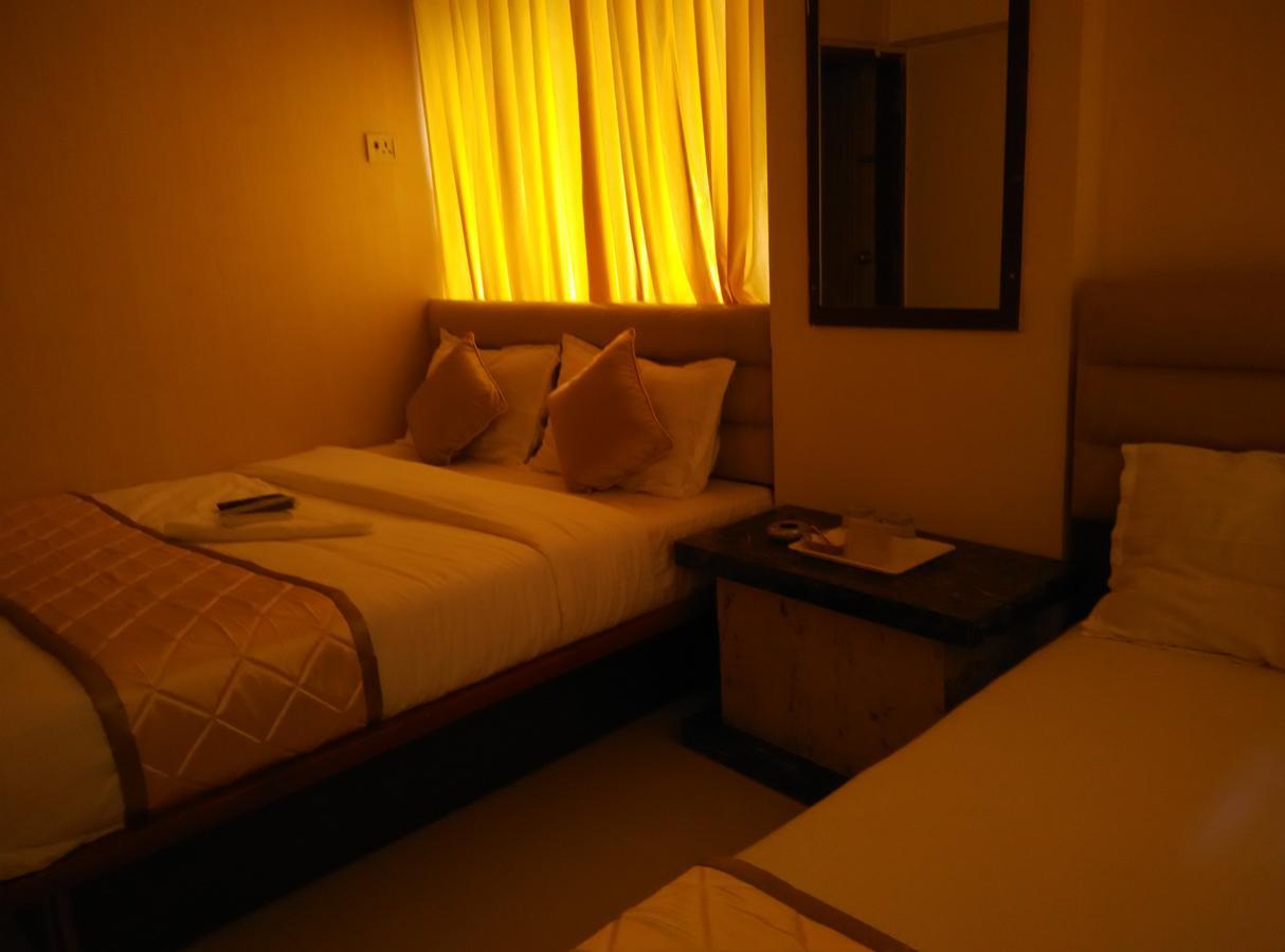 מומביי Hotel Silver Castle מראה חיצוני תמונה